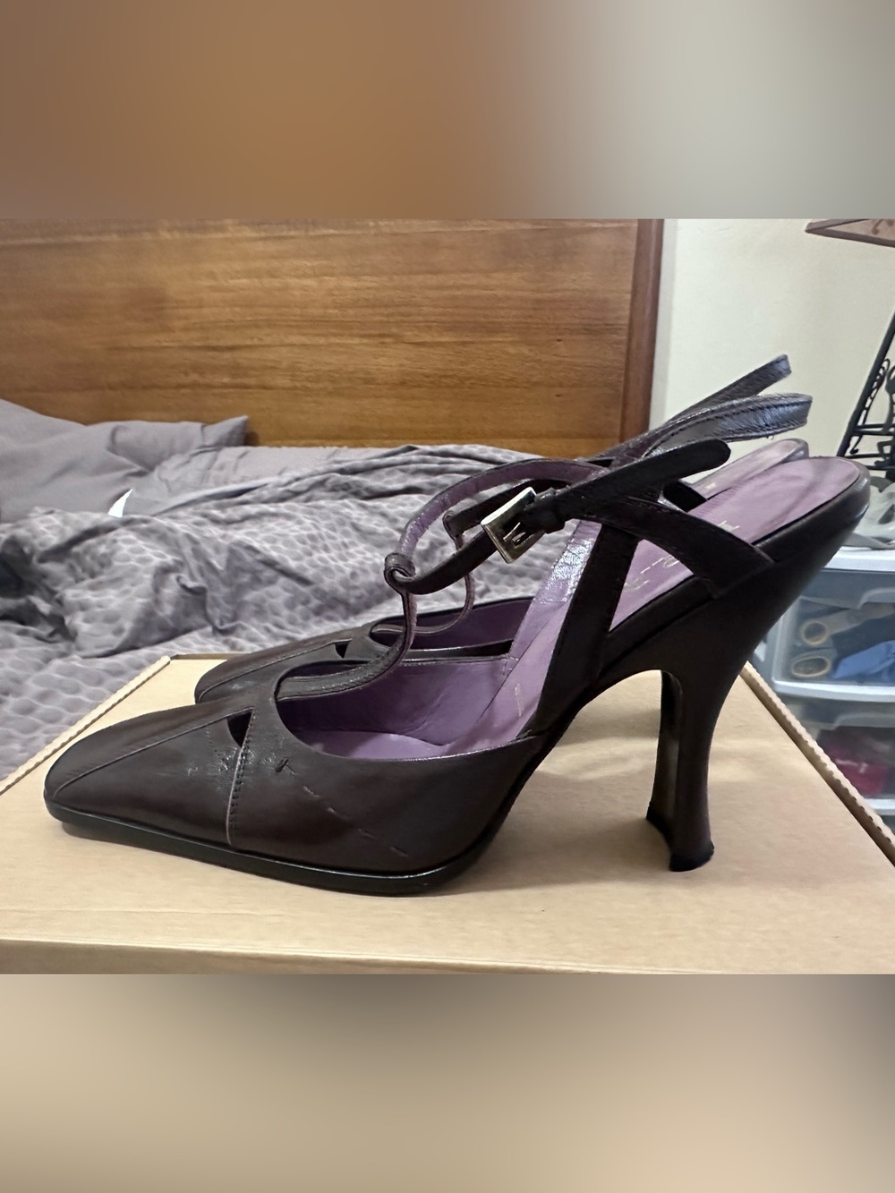 Vintage Prada Brown Leather T-Strap Heels Sz 40 fits like 9 - Picture 5 of 6